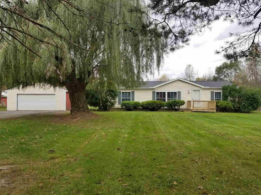 8395 N Clio Rd, Mount Morris, MI 48458 - photo 1