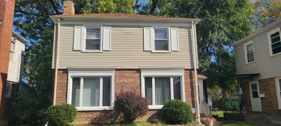 763 Norfolk Ave, Westchester, IL 60154 - photo 1