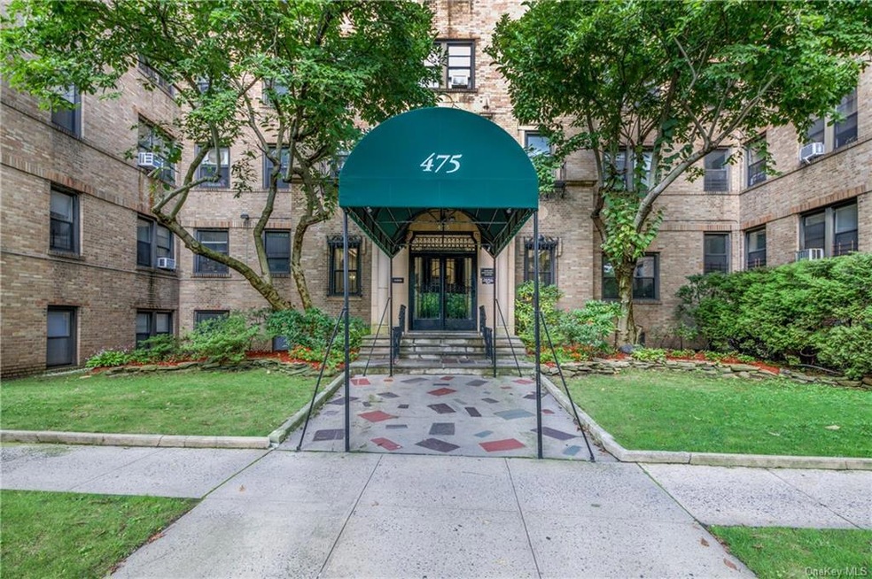 475 Bronx River Rd unit 3F, Yonkers, NY 10704 - photo 1