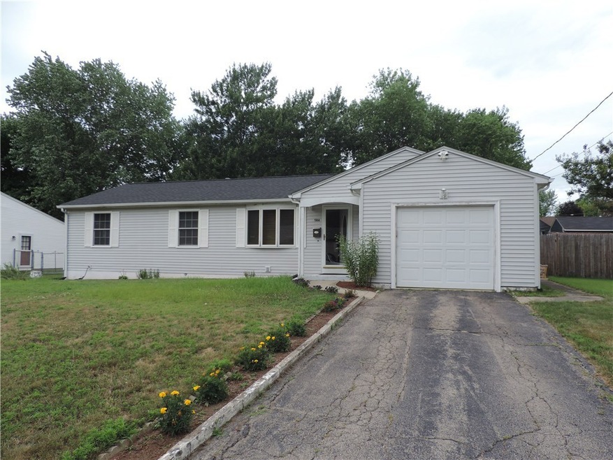 584 Walnut Hill Rd, Woonsocket, RI 02895 - photo 1