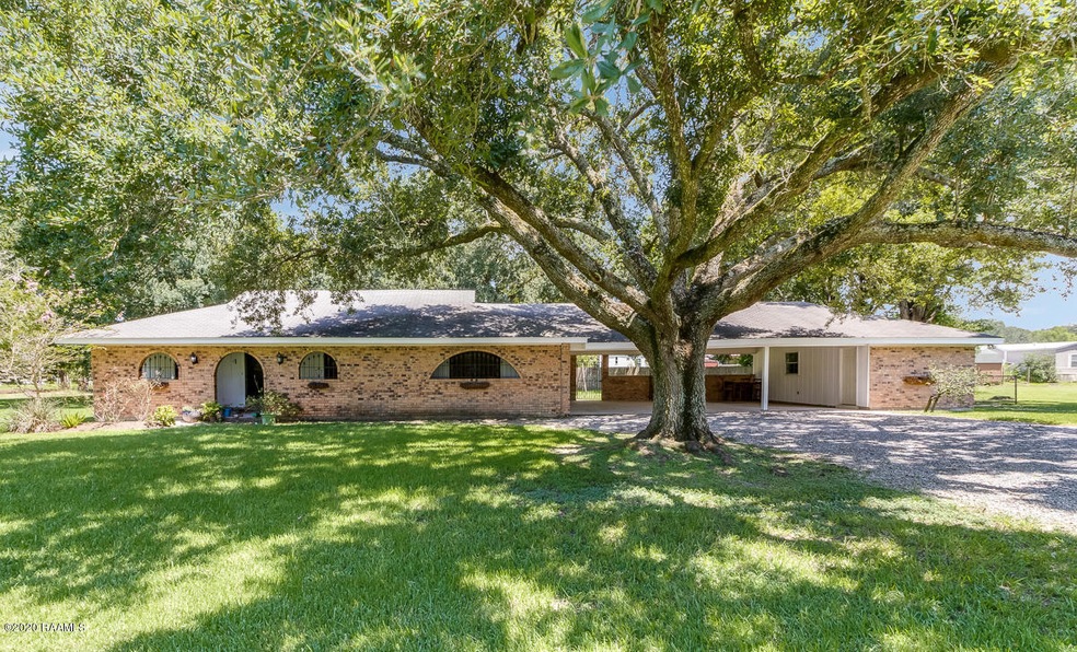 120 Roxanne Dr, Youngsville, LA 70592 - photo 1