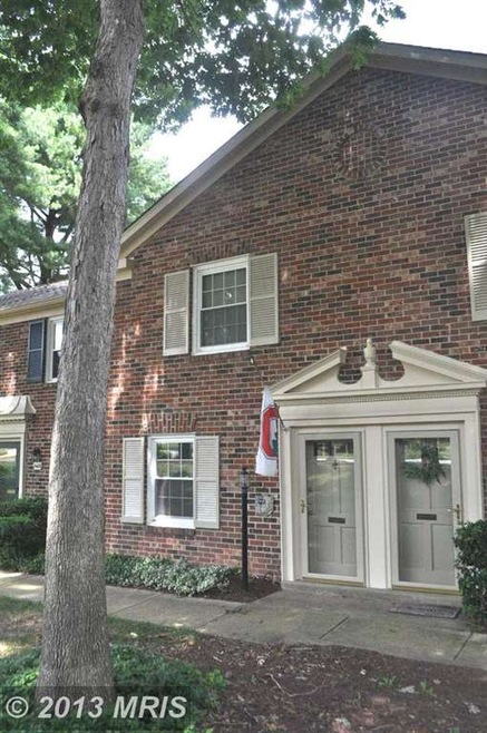 8398 Forrester Blvd unit 556, Springfield, VA 22152 - photo 1