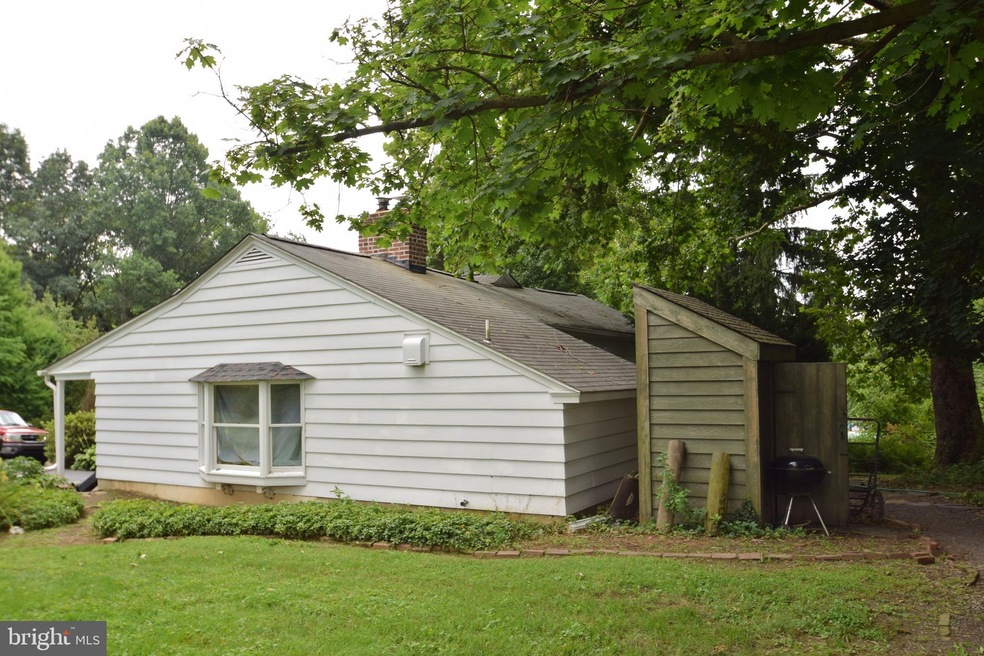 987 Penns Park Rd, Newtown, PA 18940 - photo 1