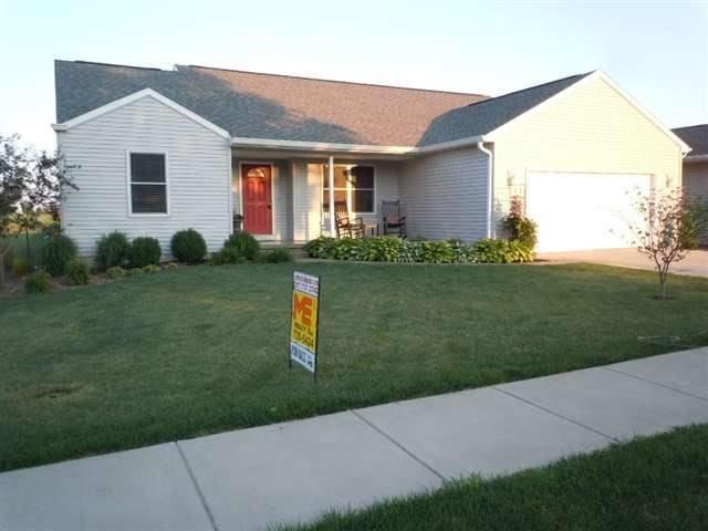 1112 N Sherman St, Lincoln, IL 62656 - photo 1