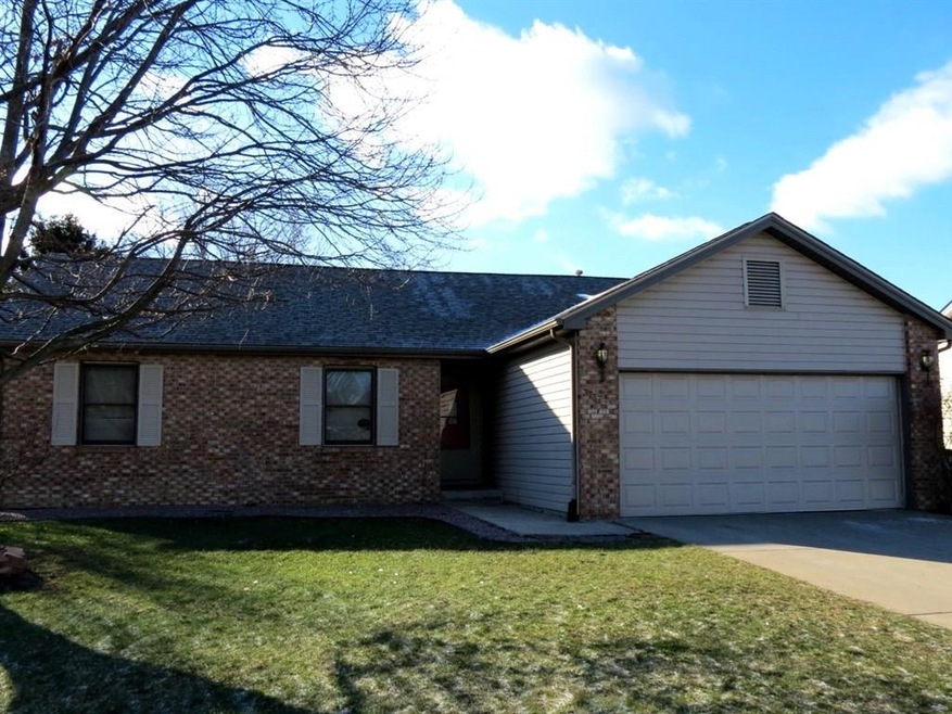 3737 Bonaventure Dr, Columbus, IN 47203 - photo 1