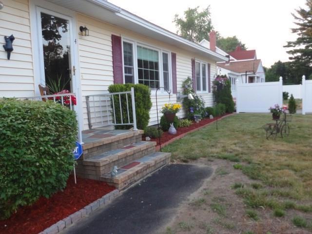 4 Stacy St, Saco, ME 04072 - photo 1