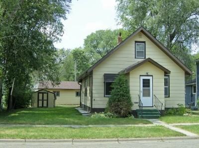 Front of Home<|><|>