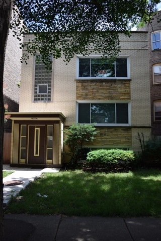 6151 N Richmond St unit 1, Chicago, IL 60659 - photo 1