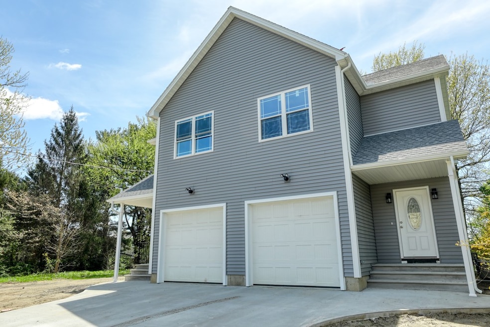 165 Clarendon Ave, Chicopee, MA 01013 - photo 1