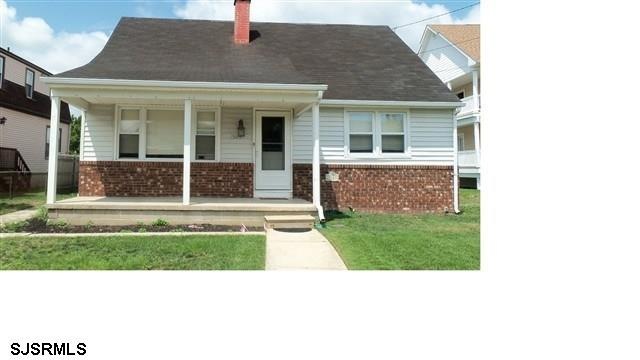 YEARLY RENTAL- Single family Cape Cod