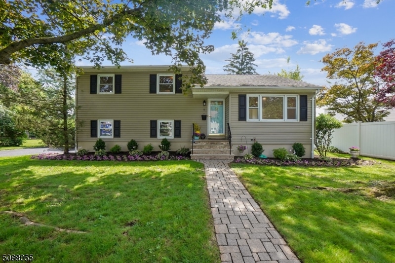 11 Winthrop Rd, Clark, NJ 07066 - photo 1