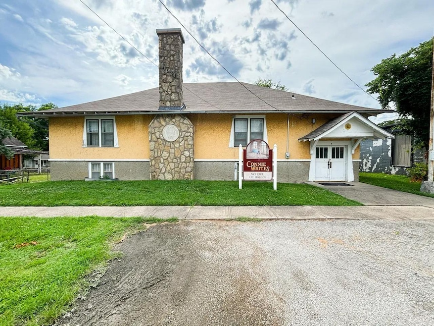 8 N Fulton St, Butler, MO 64730 - photo 1