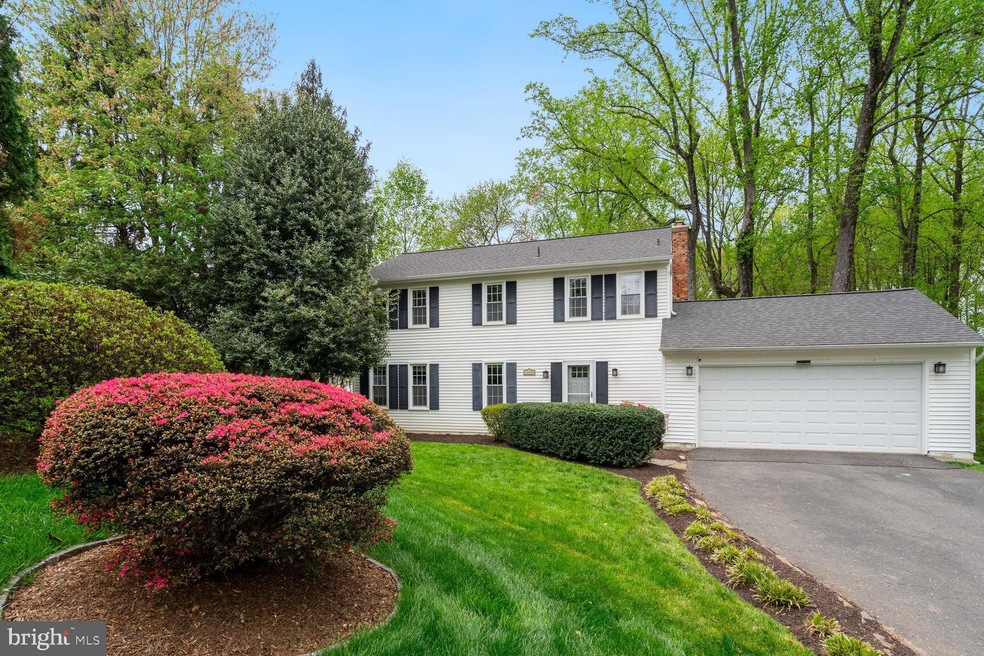 10008 Marshall Pond Rd, Burke, VA 22015 - photo 1