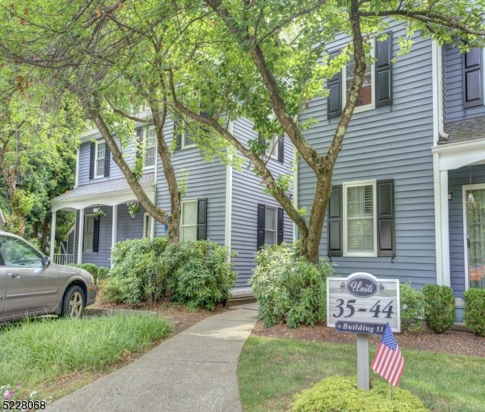 35 Countryside Dr, Basking Ridge, NJ 07920 - photo 1