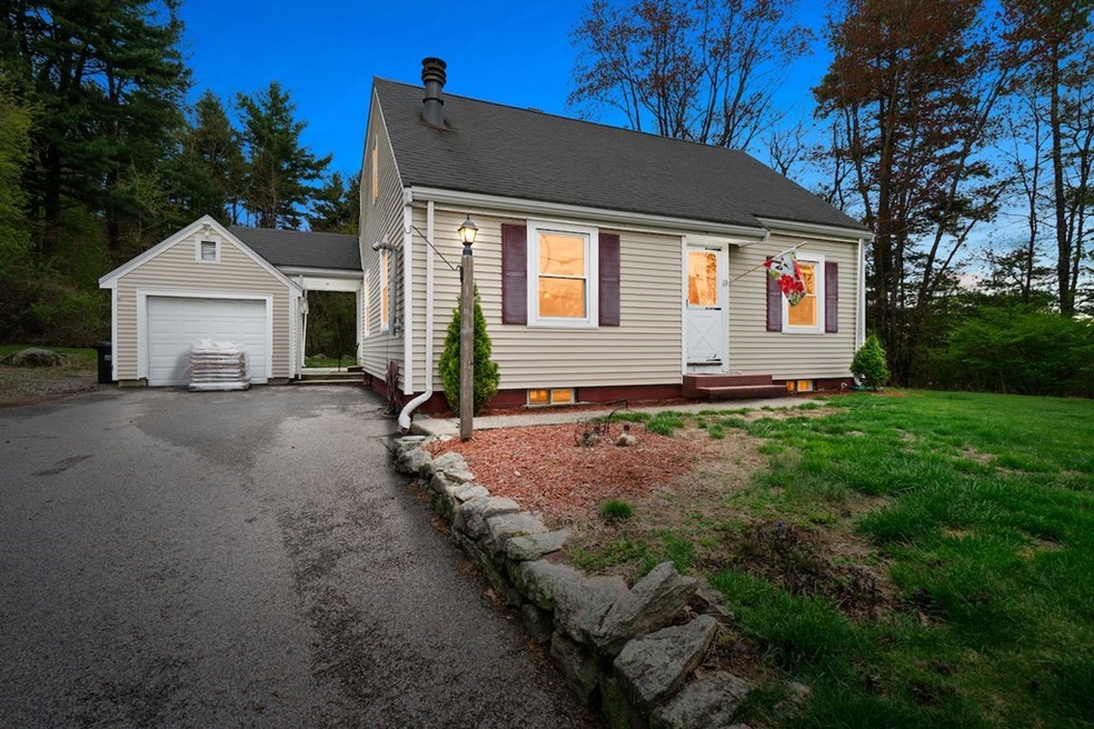 63 Hazel St, Uxbridge, MA 01569 - photo 1