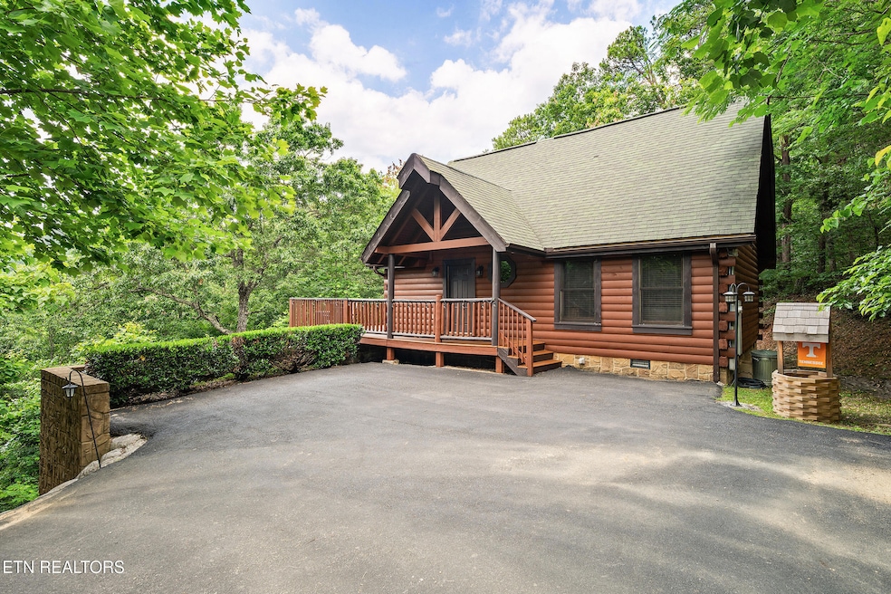 3064 S Clear Fork Rd, Sevierville, TN 37862 - photo 1