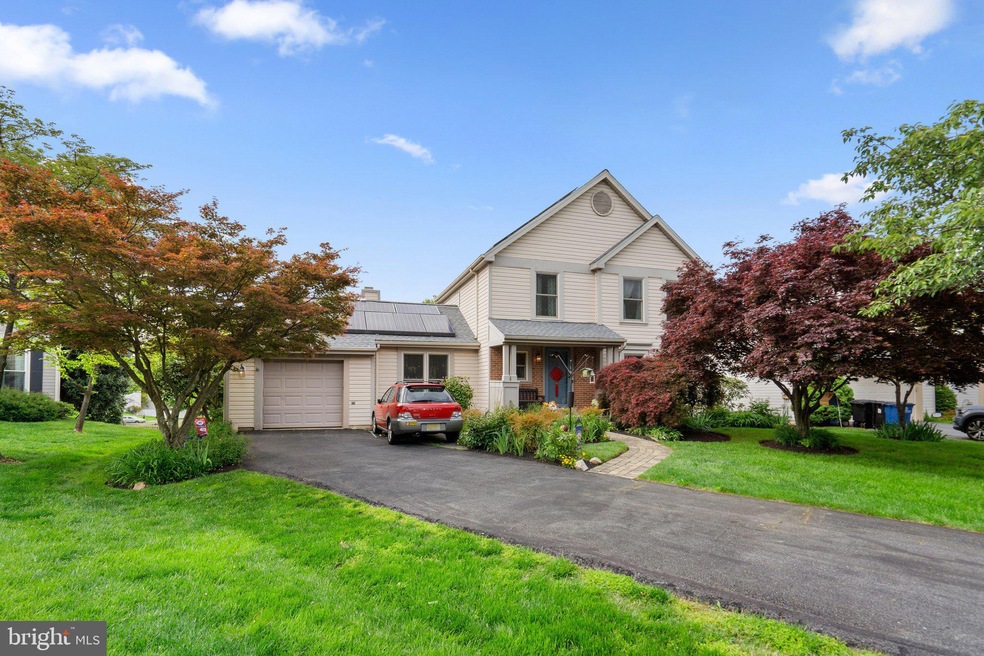 18008 Rocky Ridge Ln, Olney, MD 20832 - photo 1