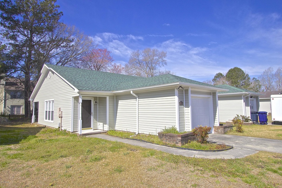 109 Highland Ct, Jacksonville, NC 28540 - photo 1