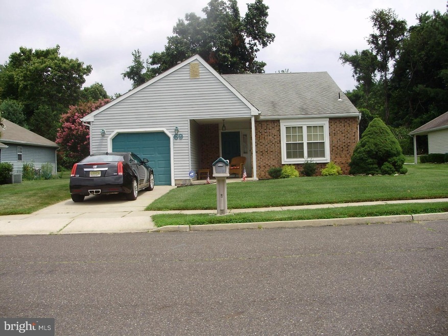 69 Knollwood Dr, Woodbury, NJ 08096 - photo 1