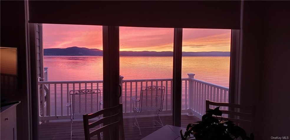 1005 Half Moon Bay Dr unit 1005, Croton On Hudson, NY 10520 - photo 1