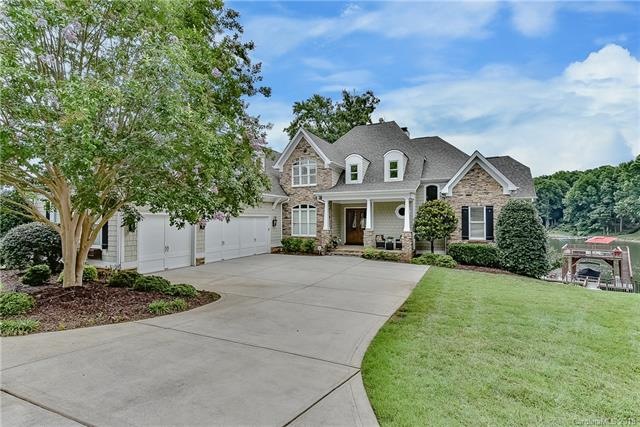 Welcome to 208 Lakeview Shores Loop!  Large circul