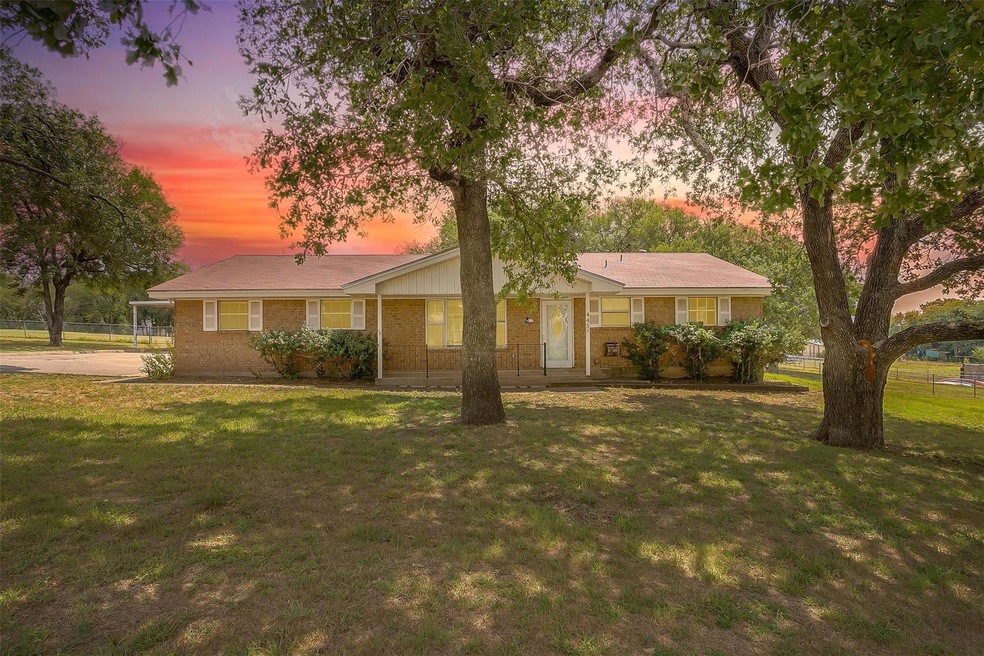 445 Parker St, Azle, TX 76020 - photo 1