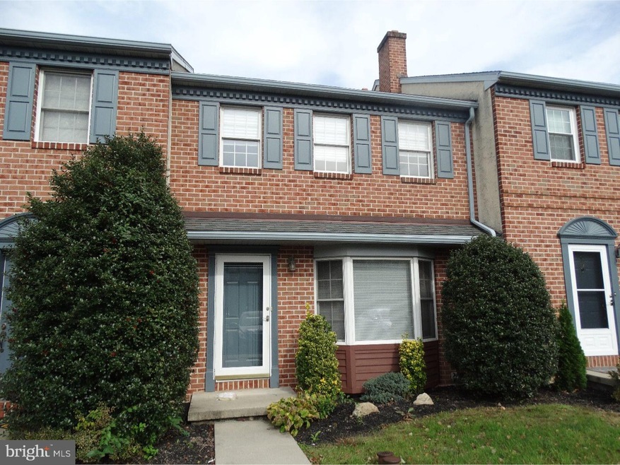 71 Winchester Ct, Reading, PA 19606 - photo 1