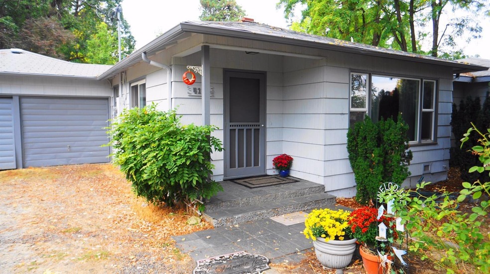 4103 Sunland Ave, Central Point, OR 97502 - photo 1