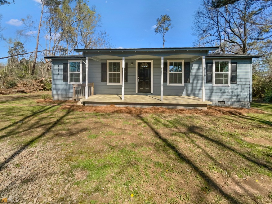 2517 E Mcintosh Rd, Griffin, GA 30223 - photo 1