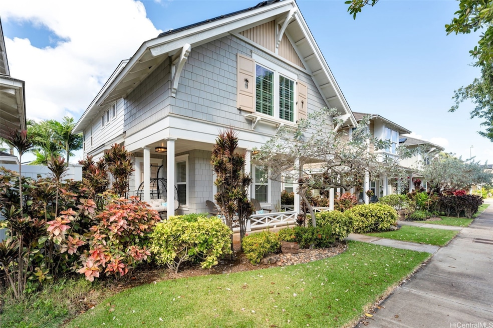 Front of the house off of Kaileolea Drive. Back ya