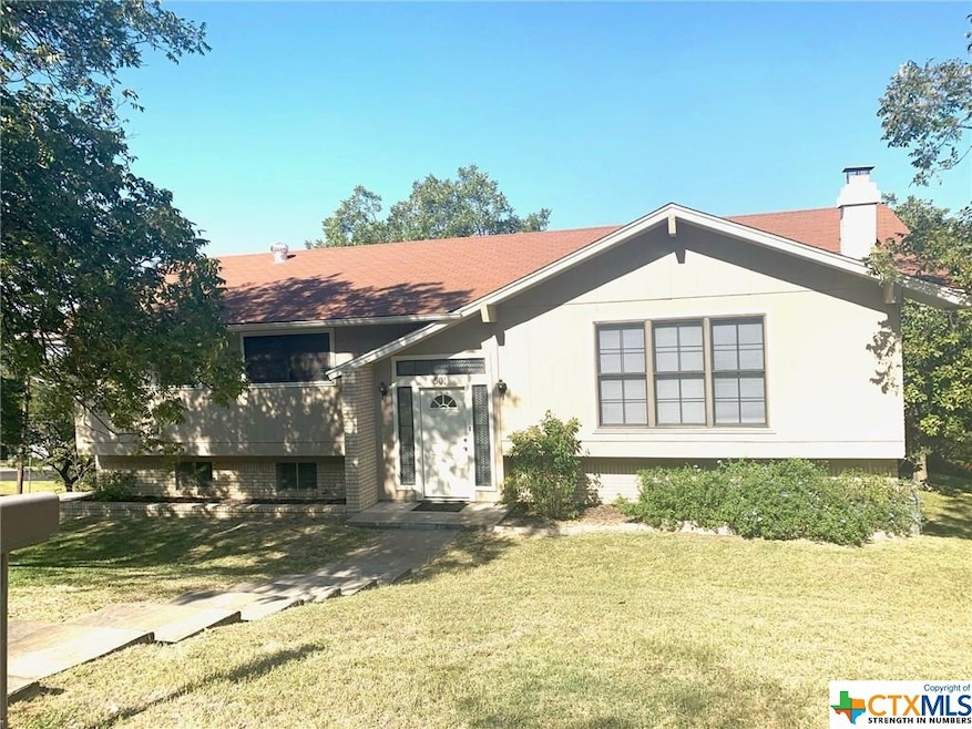 501 Yucca Dr, Copperas Cove, TX 76522 - photo 1