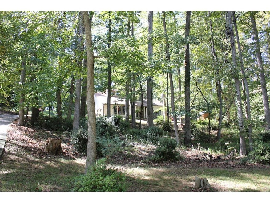 4720 Oak Glen Ct, Gainesville, GA 30507 - photo 1