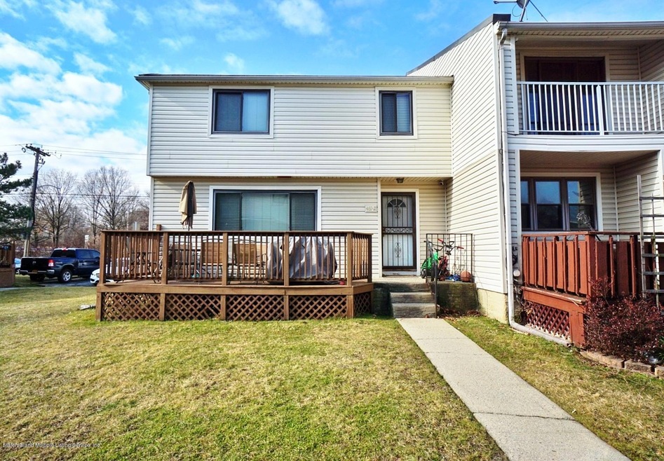 469 Willow Rd E unit 2, Staten Island, NY 10314 - photo 1