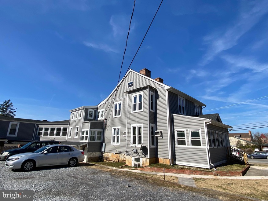 202 S Samuel St unit 206, Charles Town, WV 25414 - photo 1