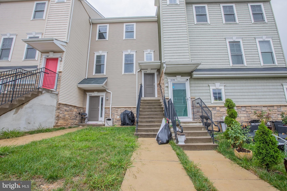 422 Woodcrest Dr SE unit 422B, Washington, DC 20032 - photo 1