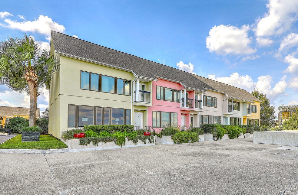 330 Concord Street TH19, Dockside