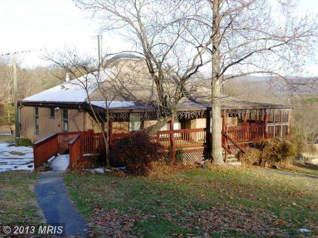 241 Lockhart Ln, Bentonville, VA 22610 - photo 1