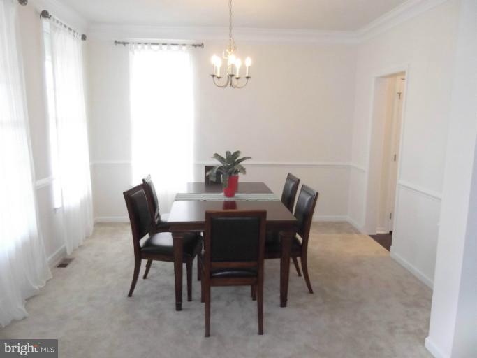 42526 Neighborly Ln, Chantilly, VA 20152 - photo 1