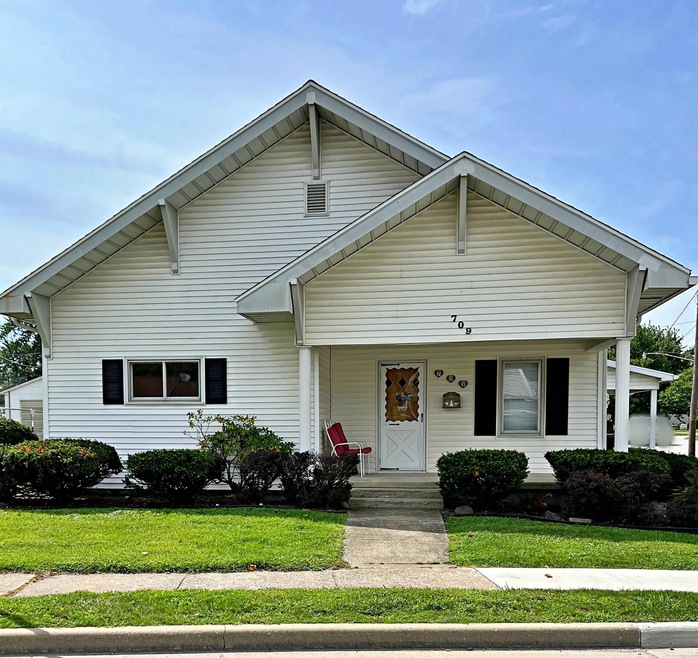 709 A St NE, Linton, IN 47441 - photo 1