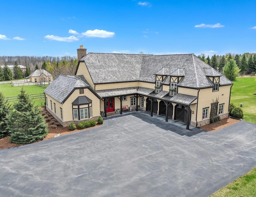 Your Dream Retreat Awaits!