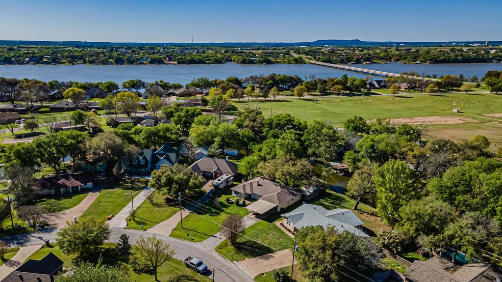 207 Granada Calle St, Granbury, TX 76049 - photo 1