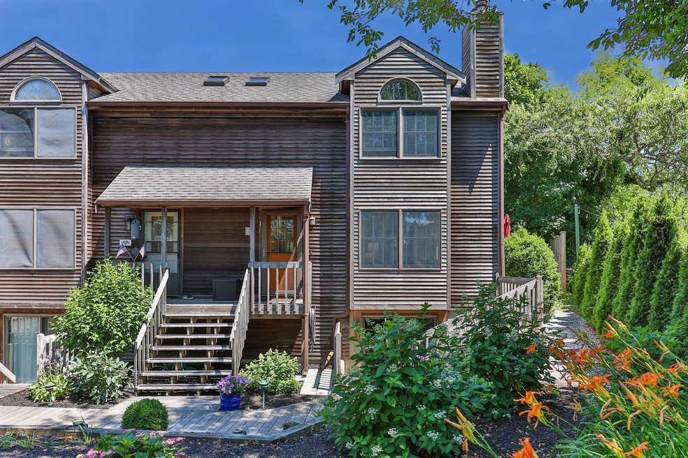 3-web-or-mls-12-old-colony-way-1