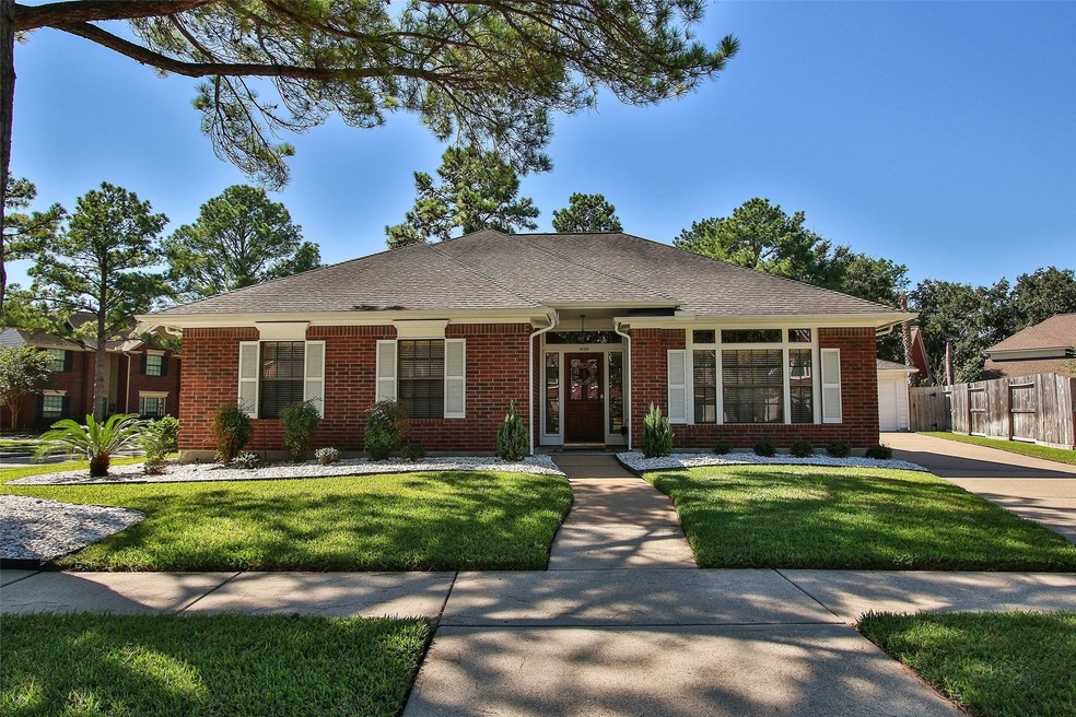 16910 Shady Square Ct, Houston, TX 77095 - photo 1