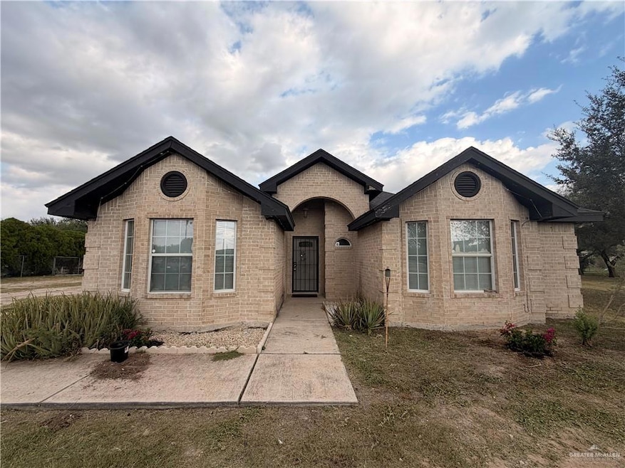 8314 N Val Verde Rd, Donna, TX 78537 - photo 1