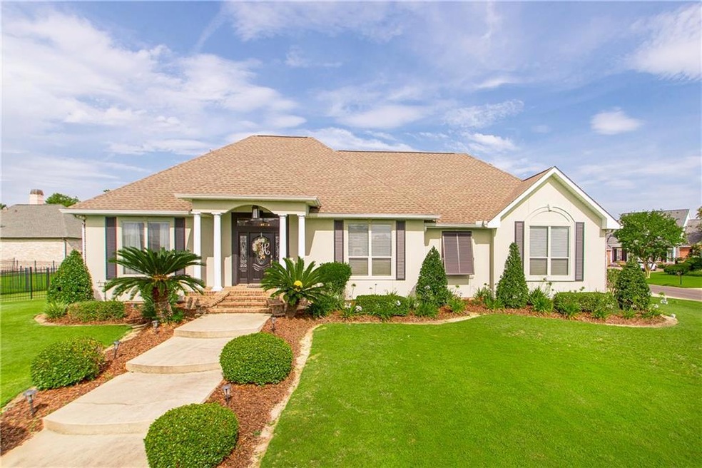 302 Portside Ln, Slidell, LA 70458 - photo 1