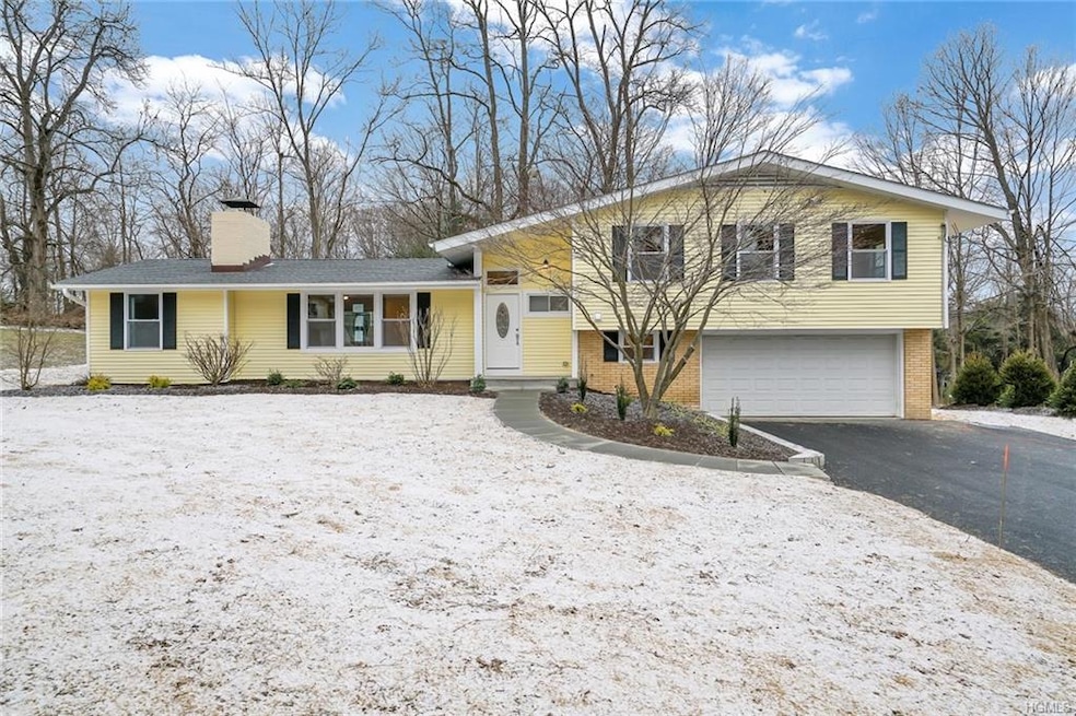 1236 Ivy Rd, Mohegan Lake, NY 10547 - photo 1