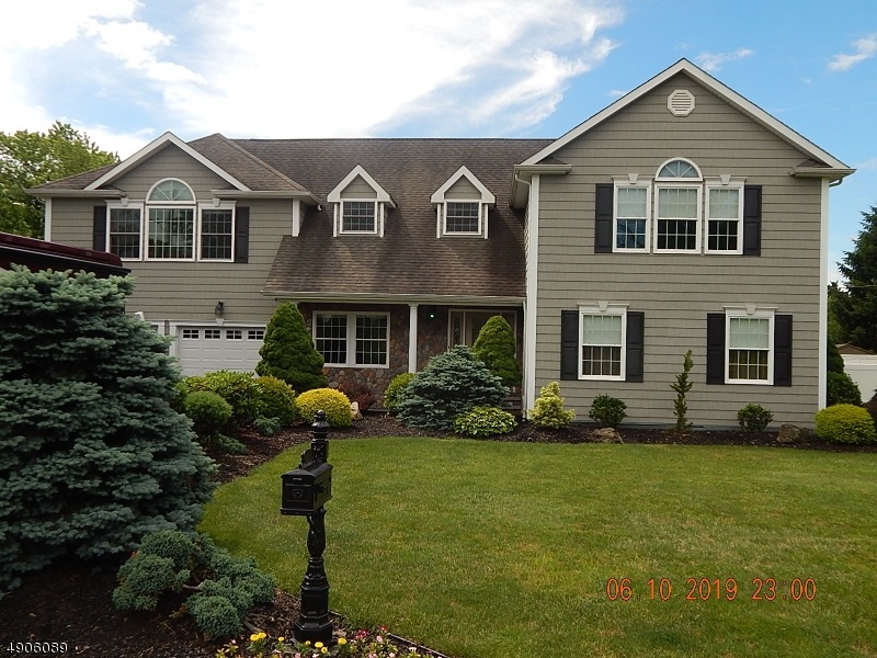 901 Gates Ave, Piscataway, NJ 08854 - photo 1