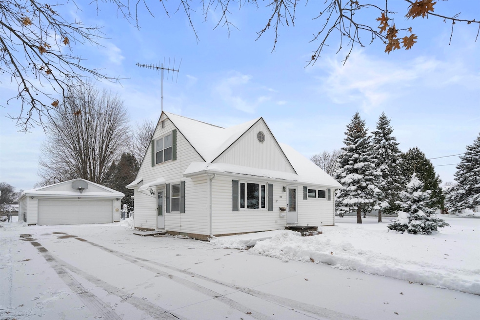 1107 Downing Ave, Waterloo, IA 50701 - photo 1