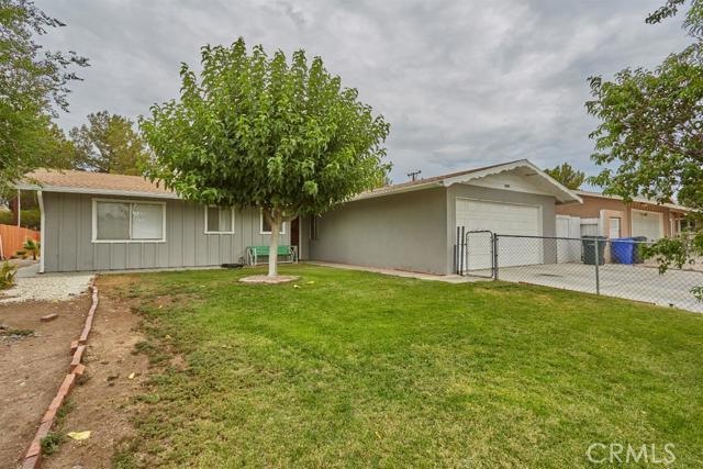 14235 Arrowhead Dr, Victorville, CA 92395 - photo 1