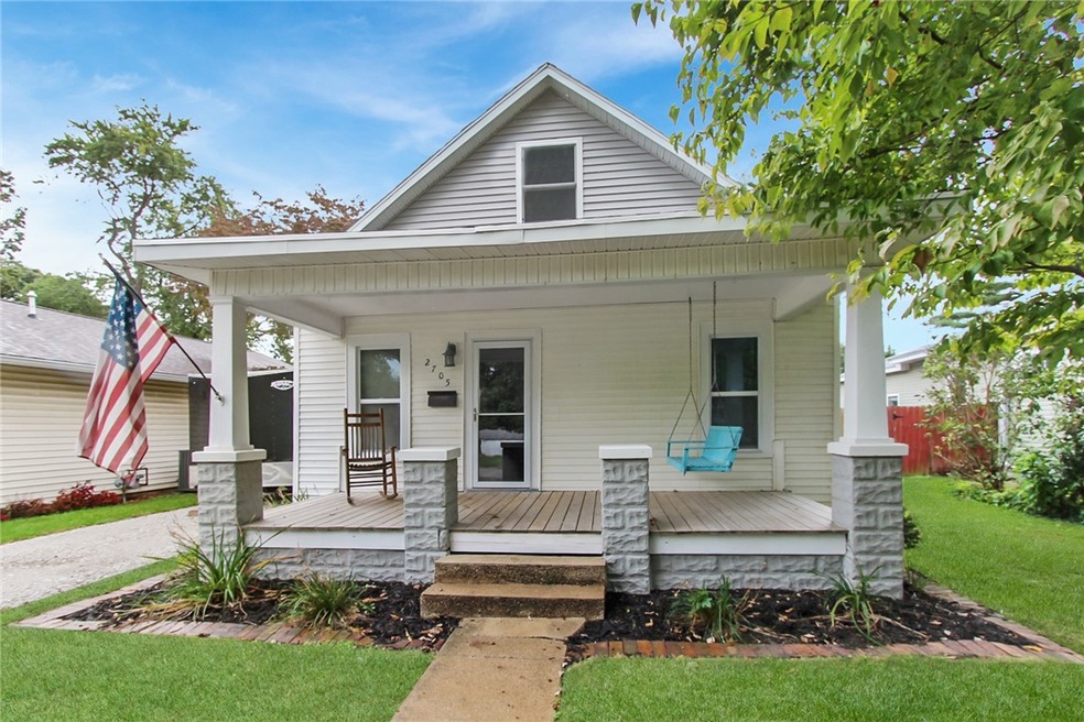 2705 Shelby Ave, Mattoon, IL 61938 - photo 1